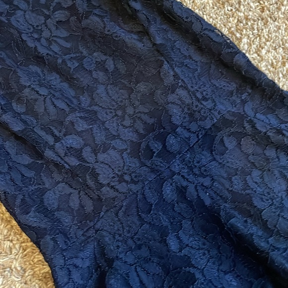 Semi-formal dress - Picture 2 of 5